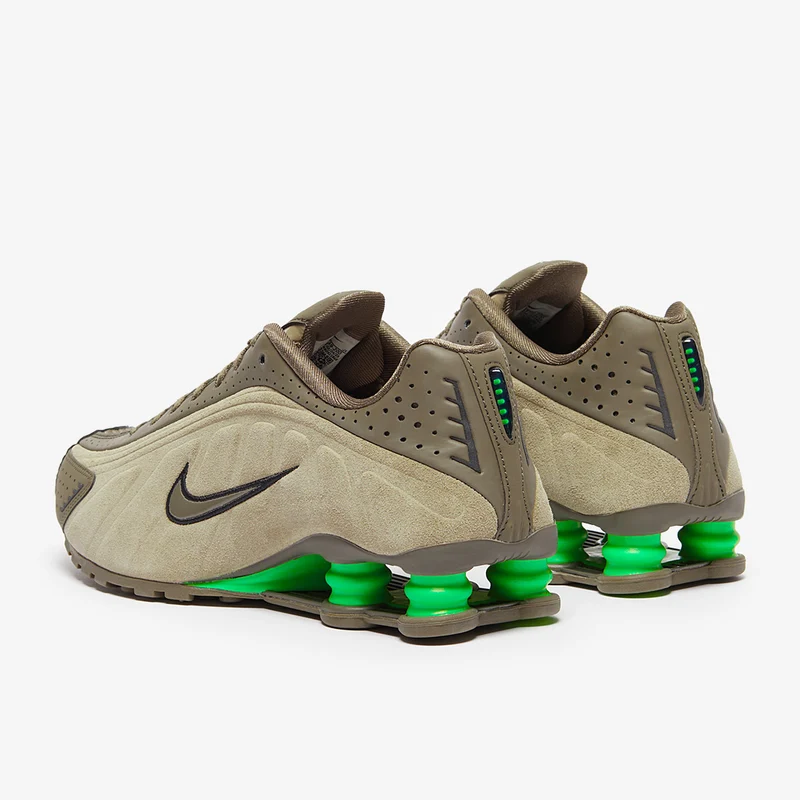 Nike Schuh (Damen) Shox R4