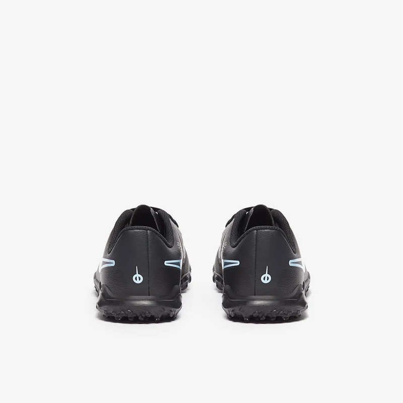 Nike Low Top Turf