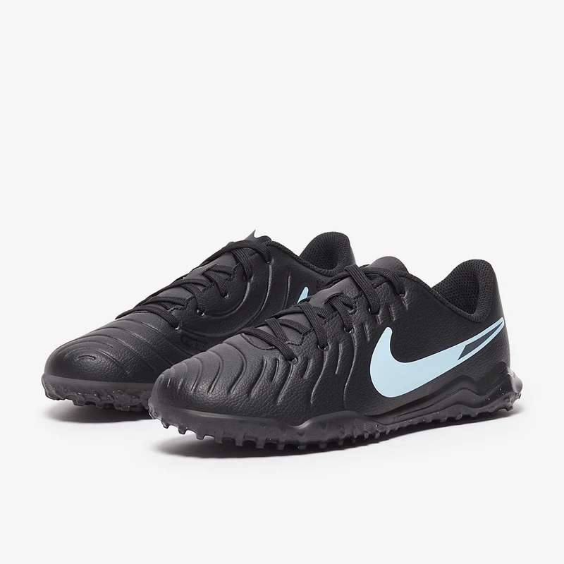 Nike Low Top Turf