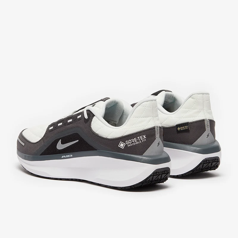 Nike Wasserdichter Straßenlaufschuh (Herren) Winflo 11 GORE