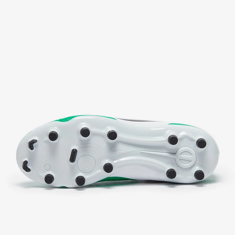 Nike Low Top Fußballschuh für verschiedene Böden für ältere