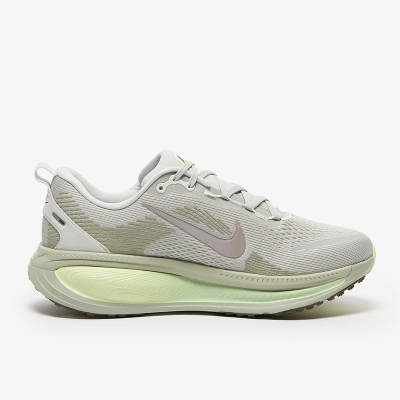 Nike Straßenlaufschuh (Herren) Vomero 18