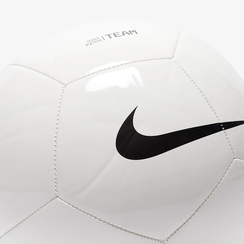 Nike Pitch Fußball