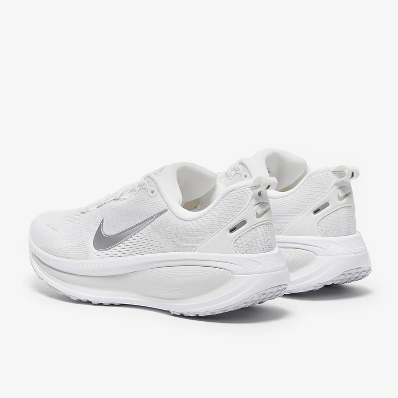 Nike Damen Vomero 18