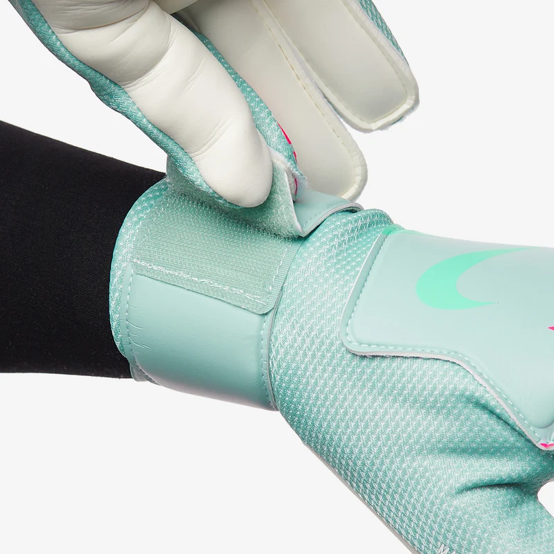 Nike Match
