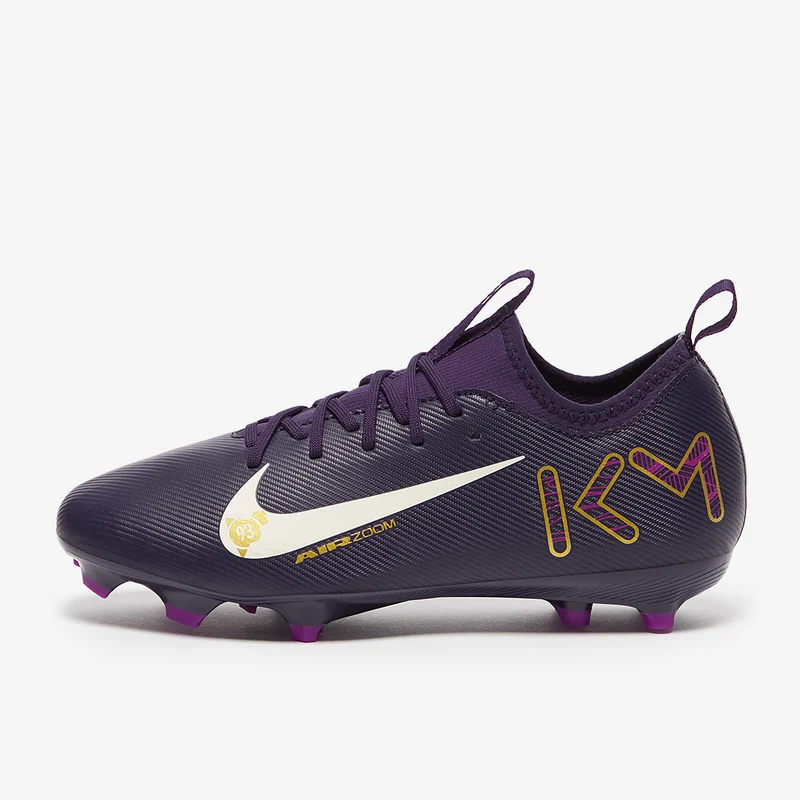 Nike MG Low Top
