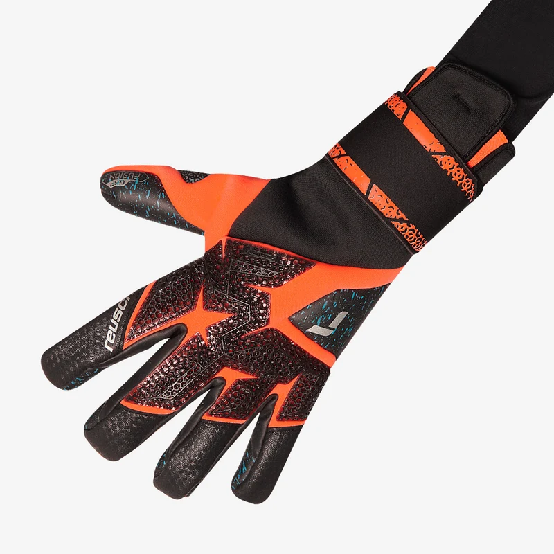 Reusch Attrakt Fusion Carbon 3D
