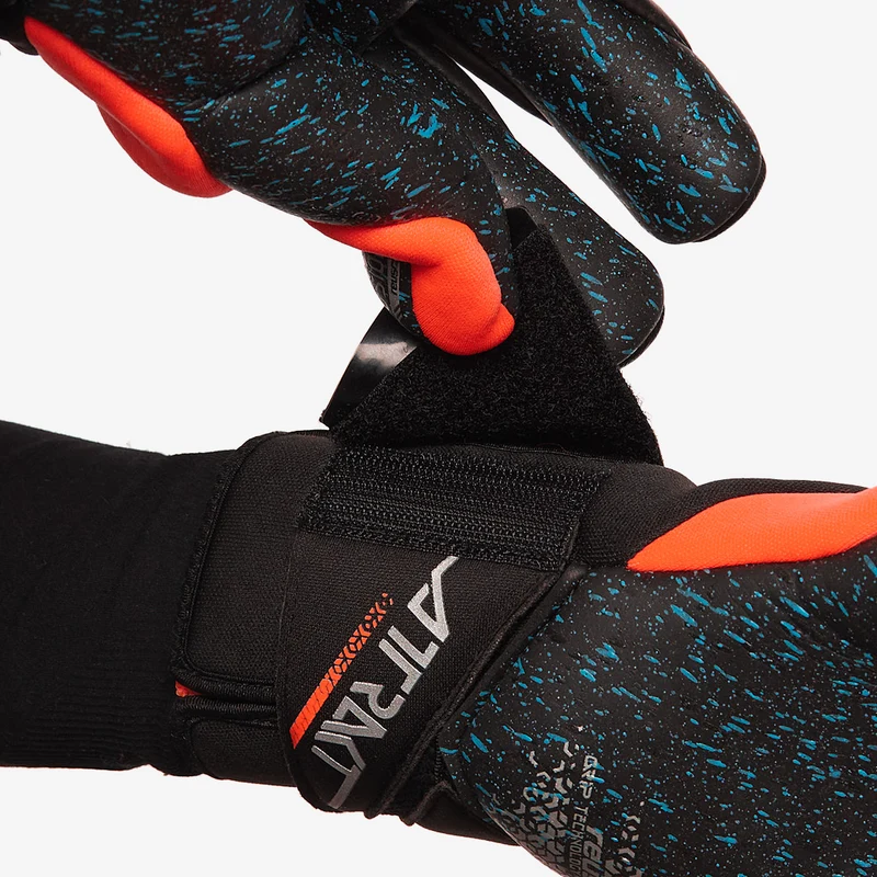 Reusch Attrakt Fusion Carbon 3D