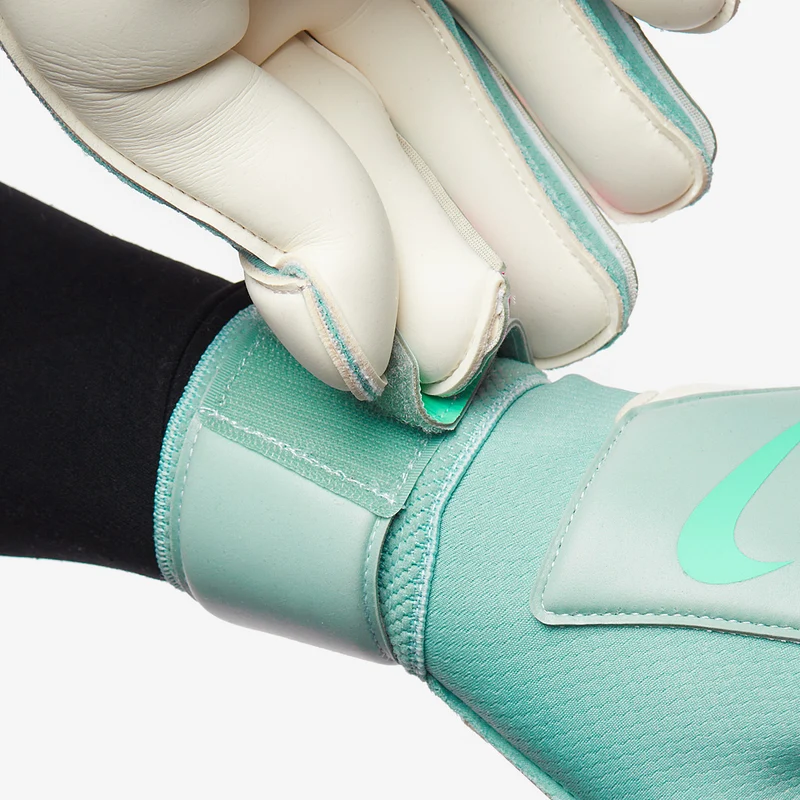 Nike Vapor Grip3