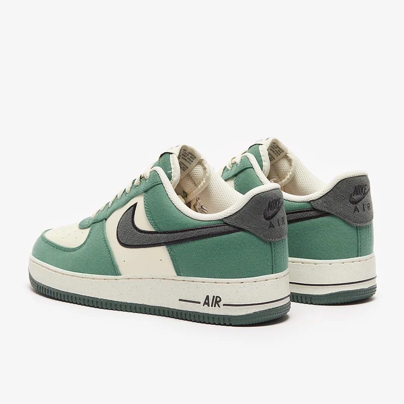 Nike Sportswear Air Force 1 '07 LV8