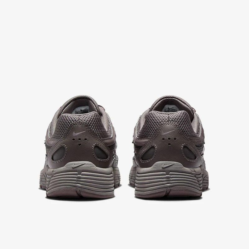 Nike Schuh (ältere Kinder) P