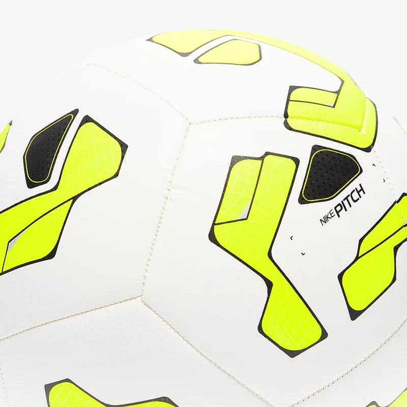 Nike Pitch Fußball