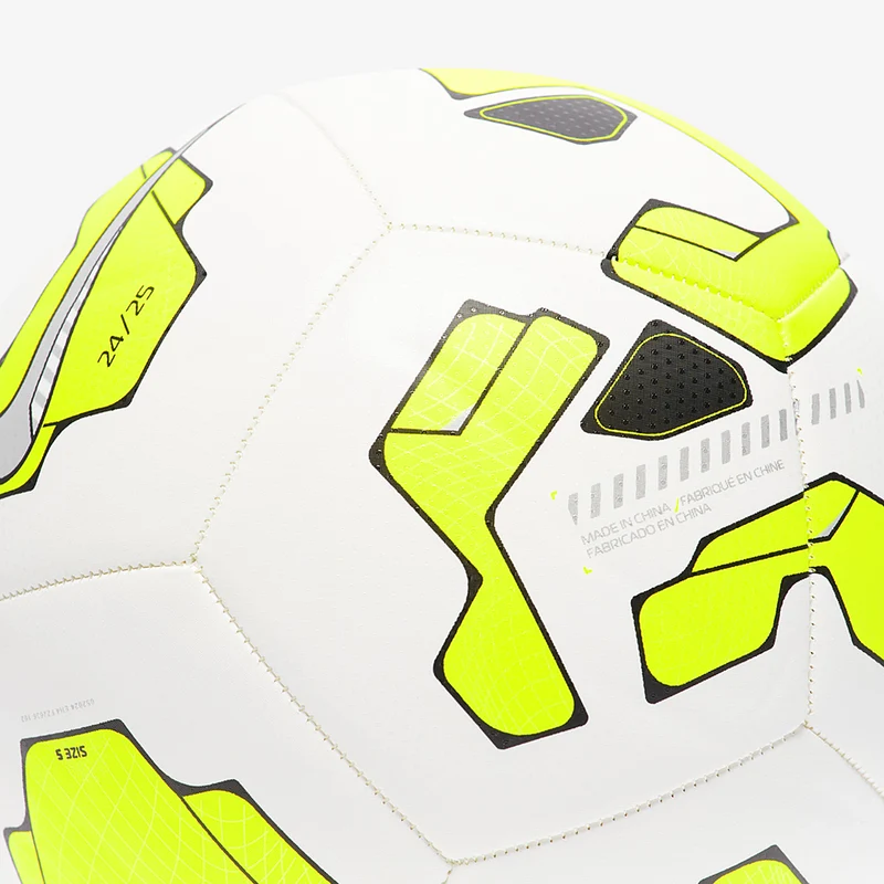 Nike Pitch Fußball