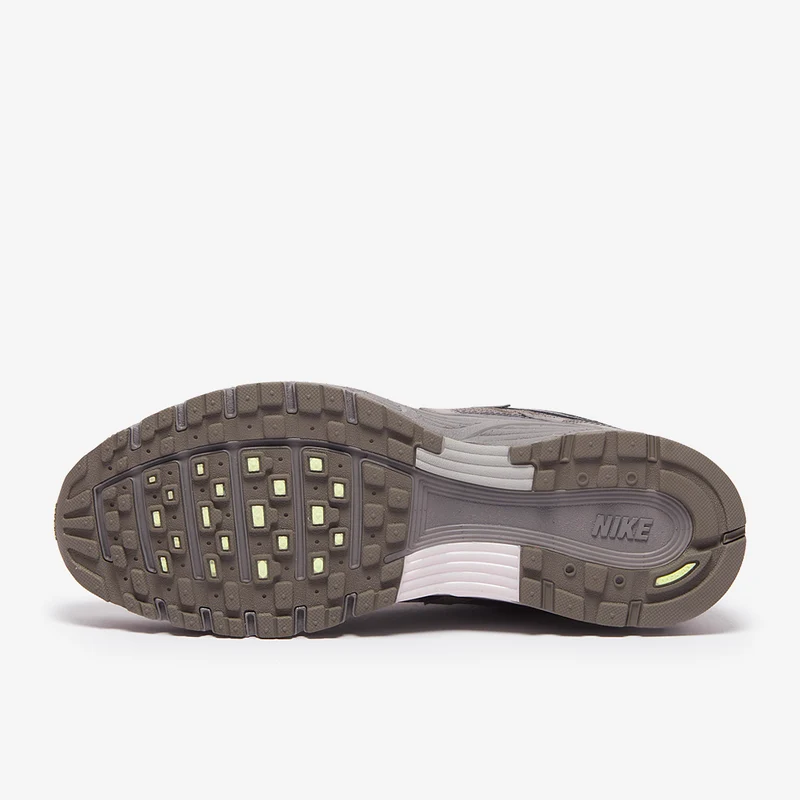 Nike Schuh P