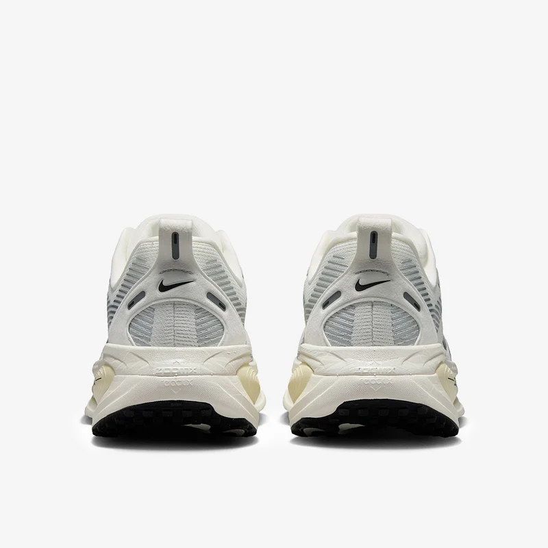 Nike Damen Vomero 18
