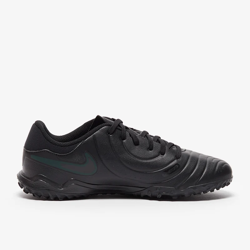 Nike Low Top Turf