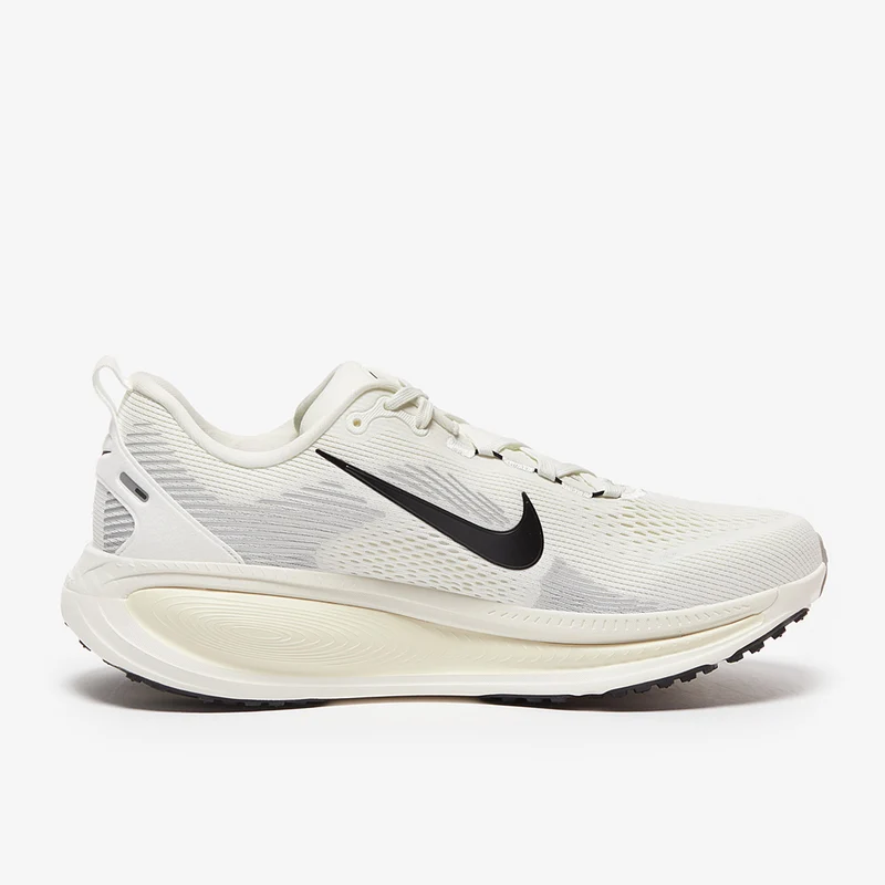 Nike Straßenlaufschuh (Herren) Vomero 18
