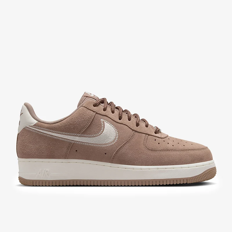 Nike Sportswear Air Force 1 '07 LV8
