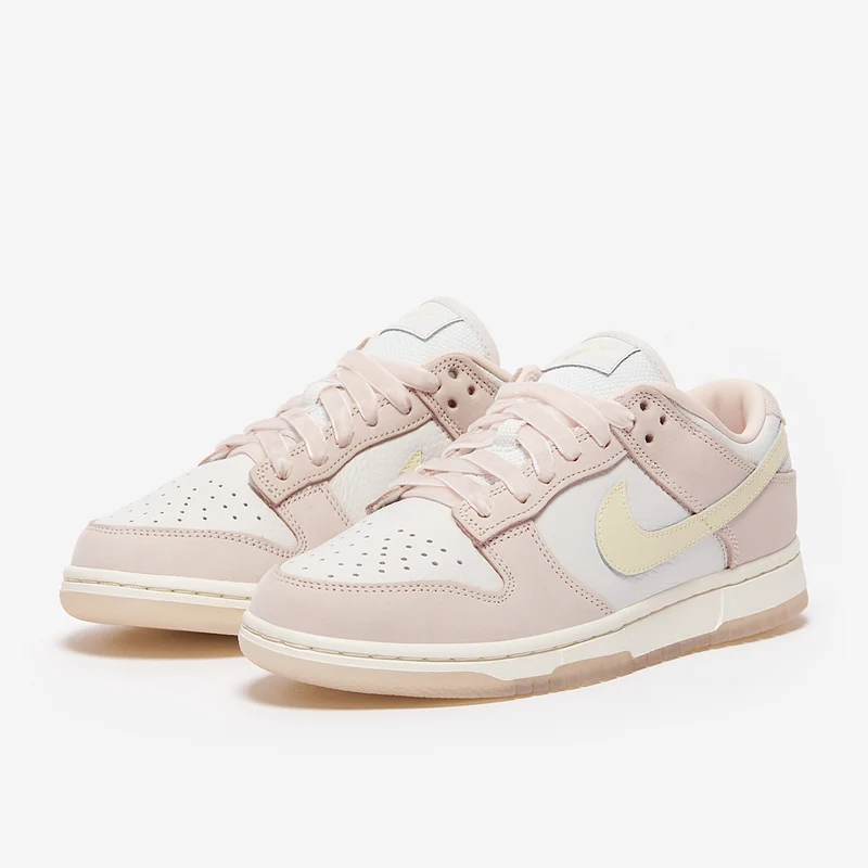 Nike Sportswear Damen Dunk Low PRM