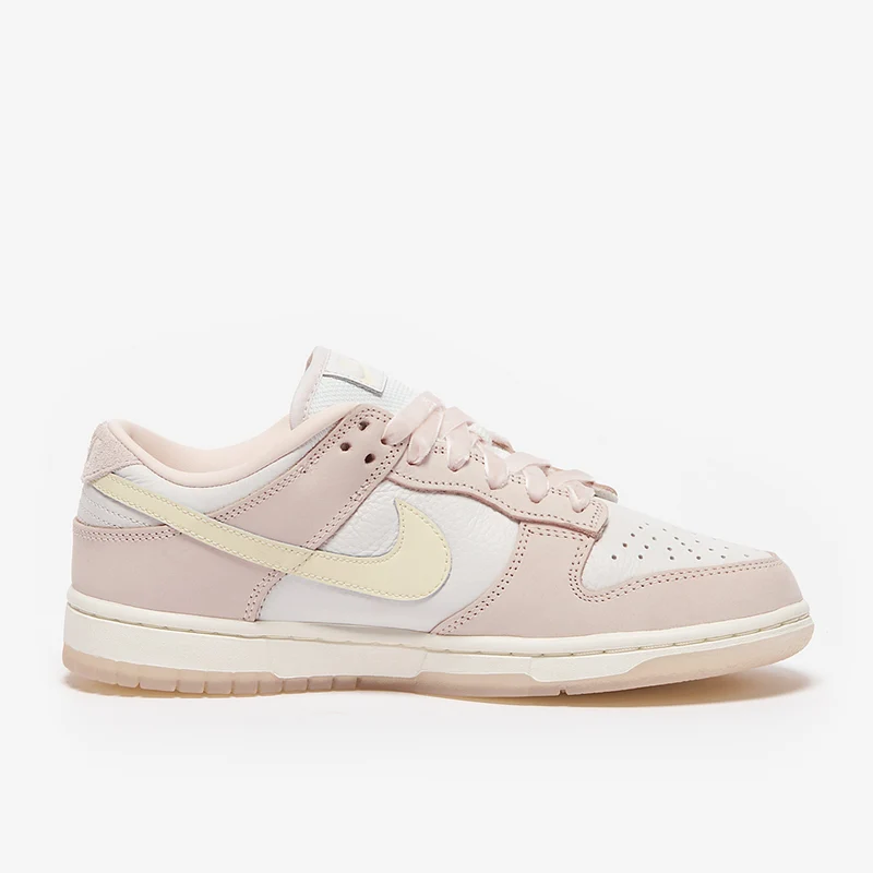 Nike Sportswear Damen Dunk Low PRM