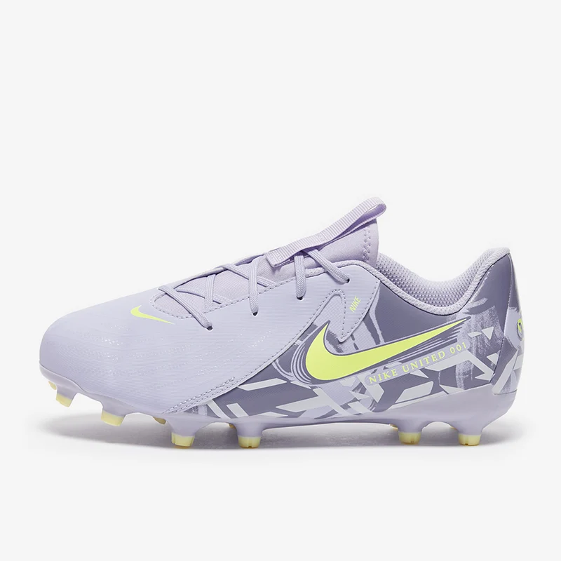 Nike MG Low Top