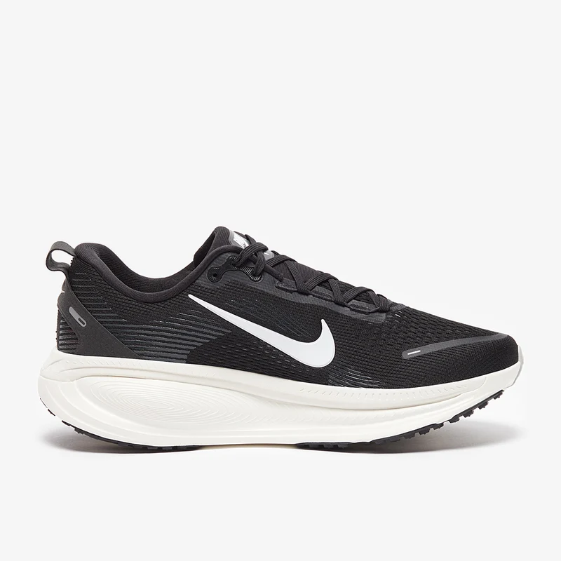 Nike Straßenlaufschuh (Herren) Vomero 18