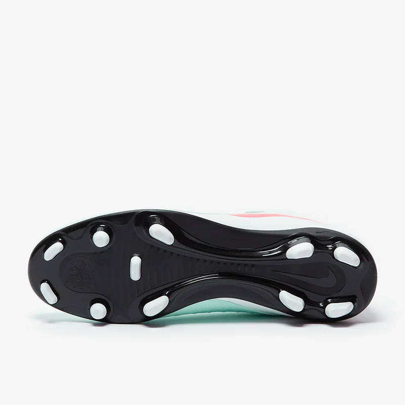 Nike Phantom Luna II Club FG/MG