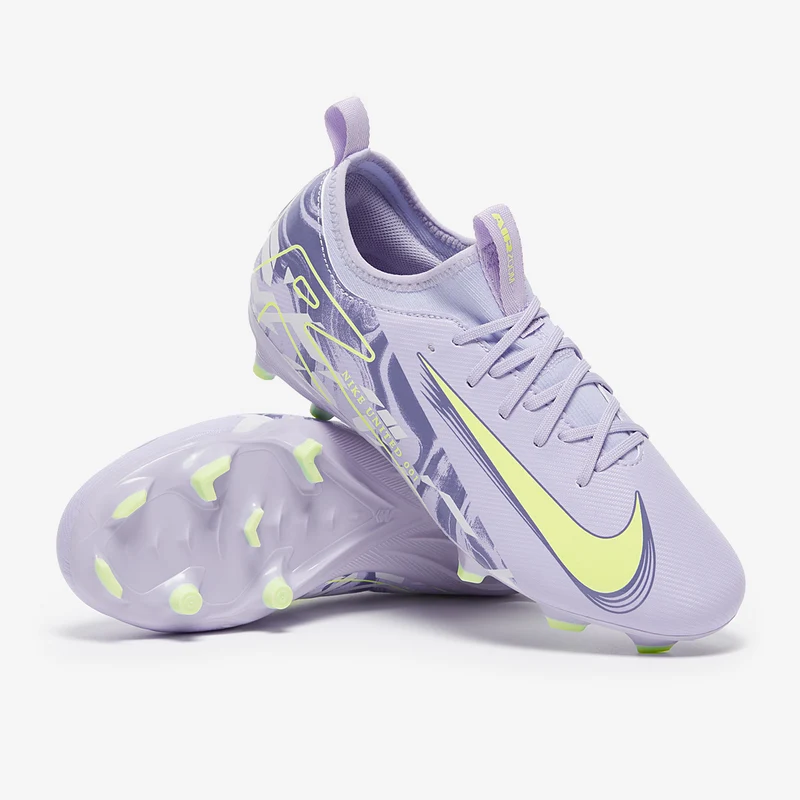 Nike MG Low Top