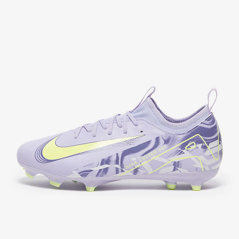 Nike MG Low Top