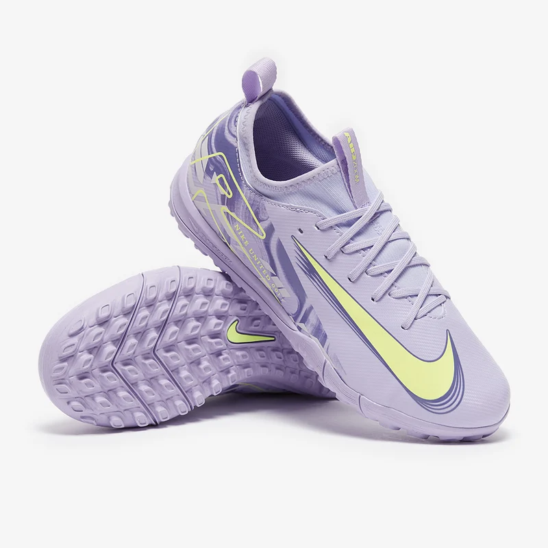 Nike TF Low Top
