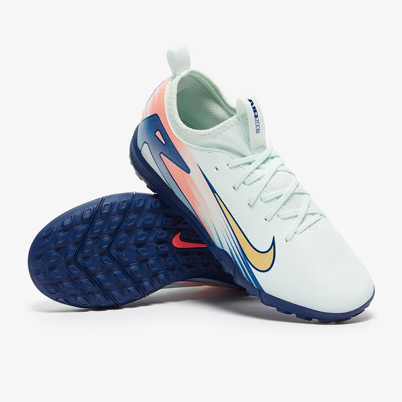 Nike TF Low-Top