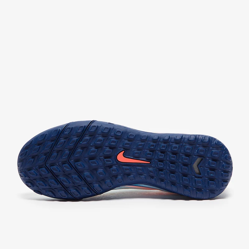 Nike TF Low-Top