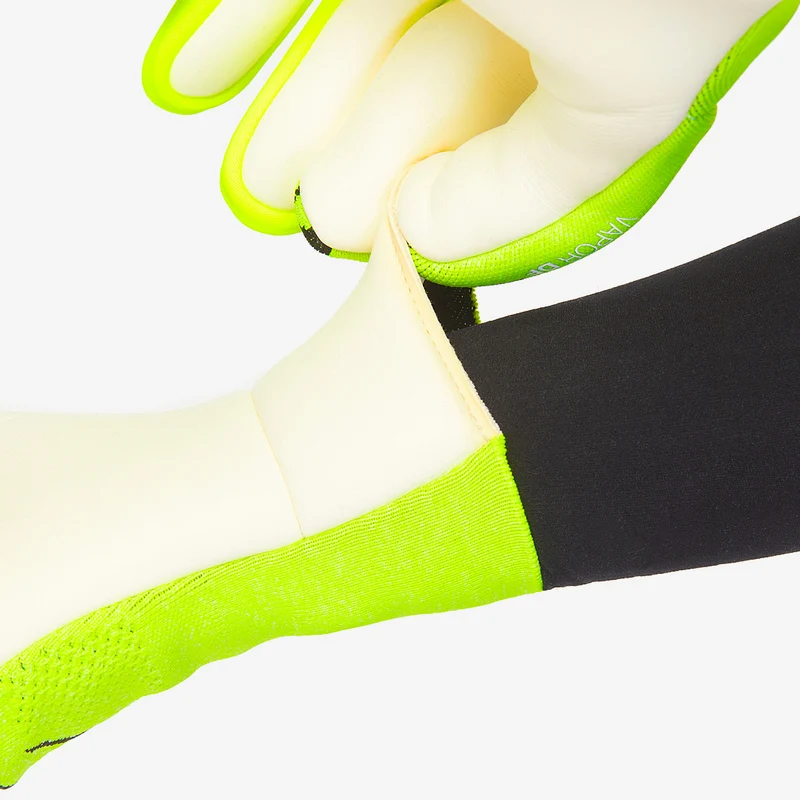 Nike GK Vapor Dynamic Fit