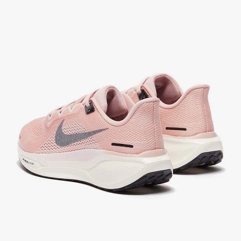 Nike Straßenlaufschuh mit Metallic