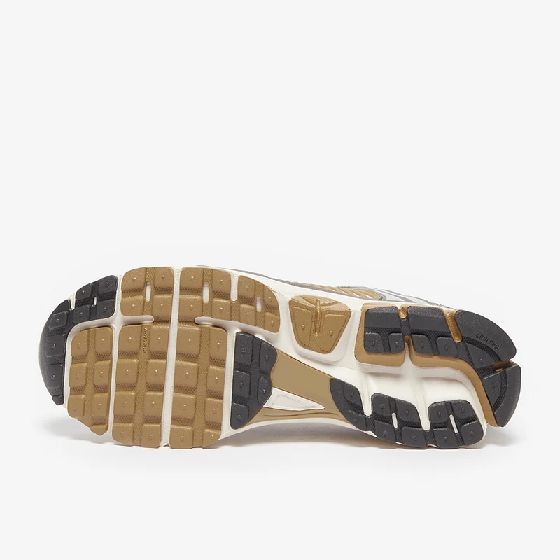Nike Herrenschuh Zoom Vomero 5