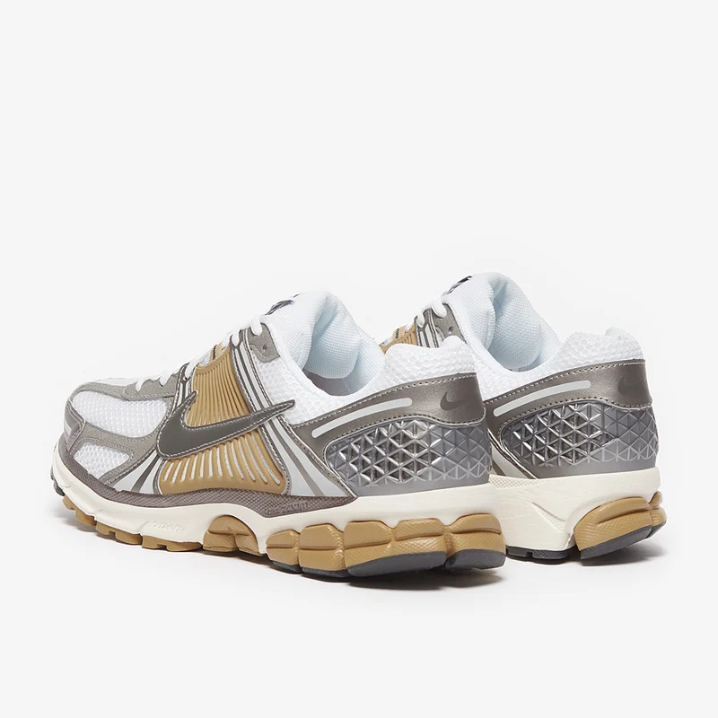 Nike Herrenschuh Zoom Vomero 5