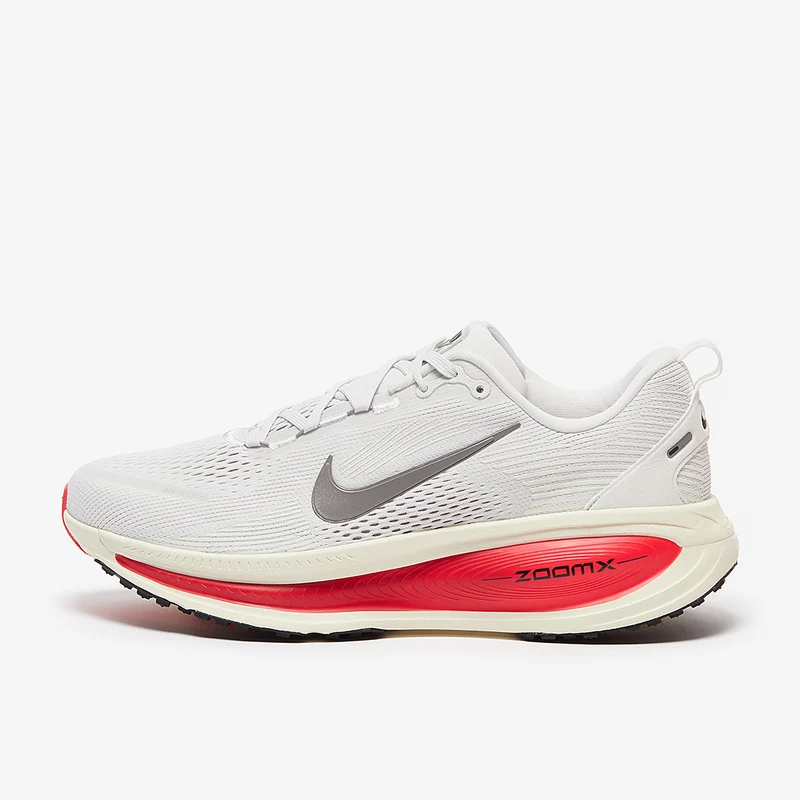 Nike Straßenlaufschuh (Herren) Vomero 18