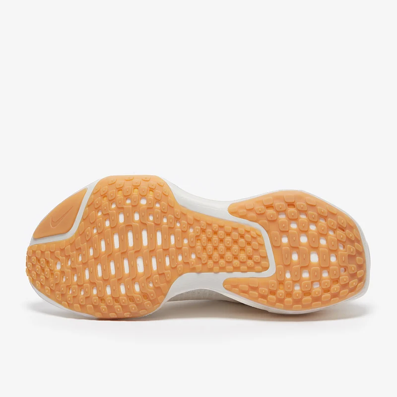 Nike Straßenlaufschuh für Damen Invincible 3
