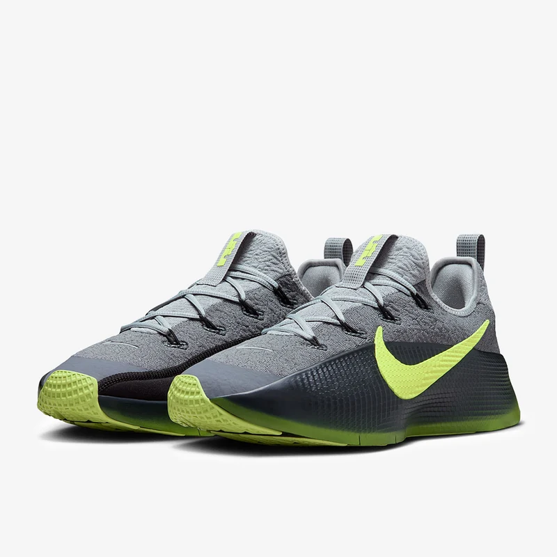 Nike LeBron TR 1