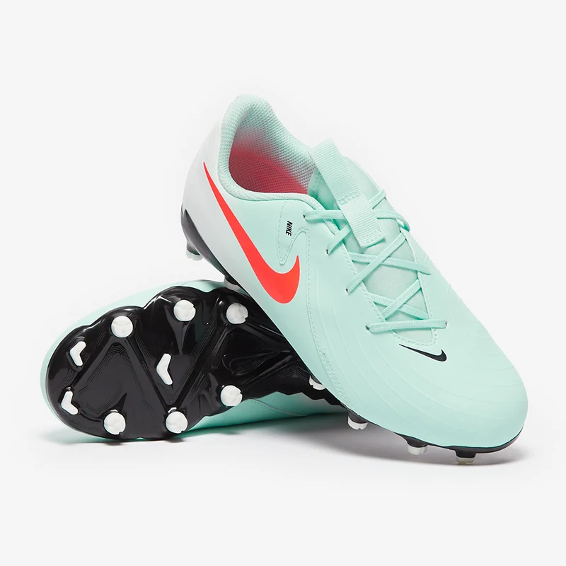Nike MG Low