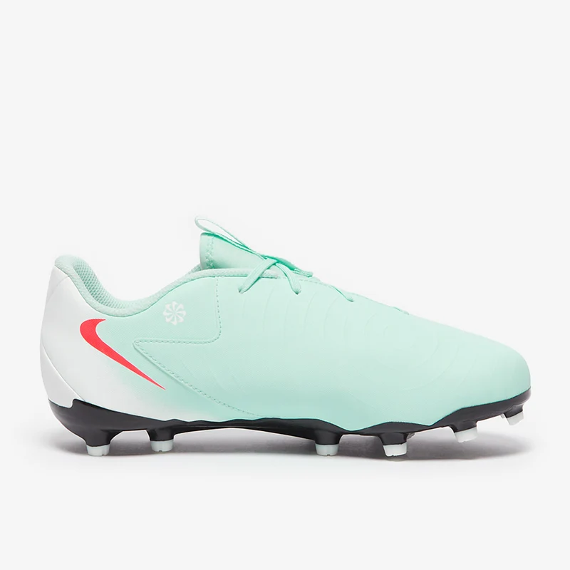 Nike MG Low