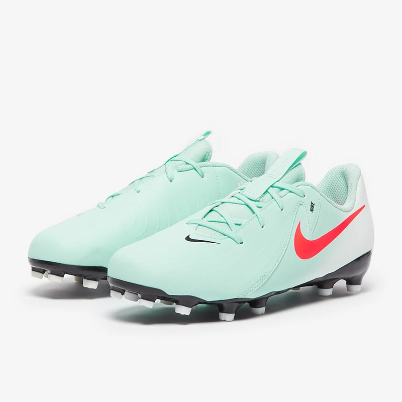 Nike MG Low