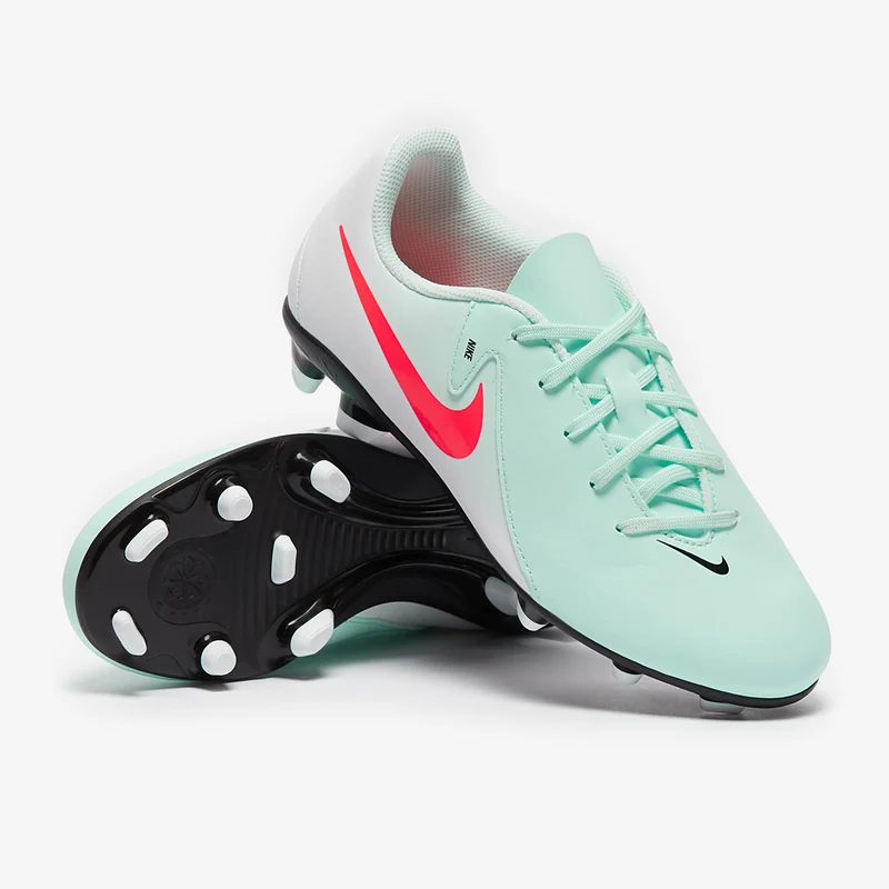 Nike MG Low