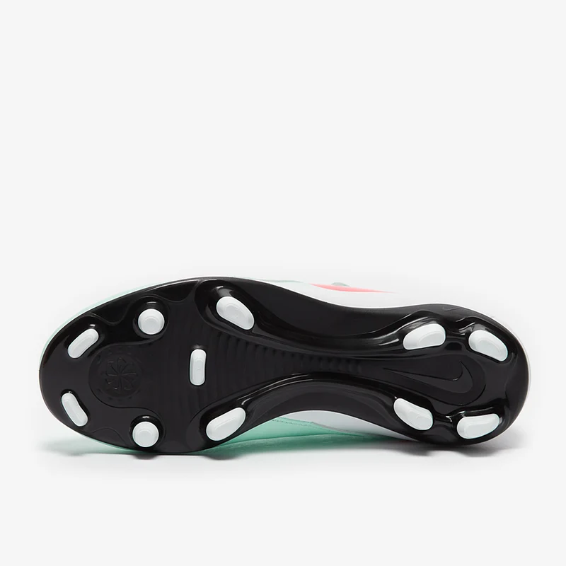 Nike MG Low