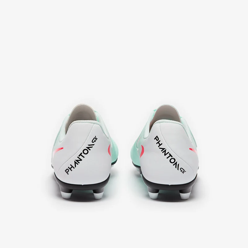 Nike MG Low