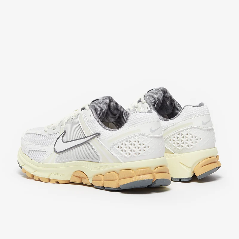 Nike Damenschuh Zoom Vomero 5