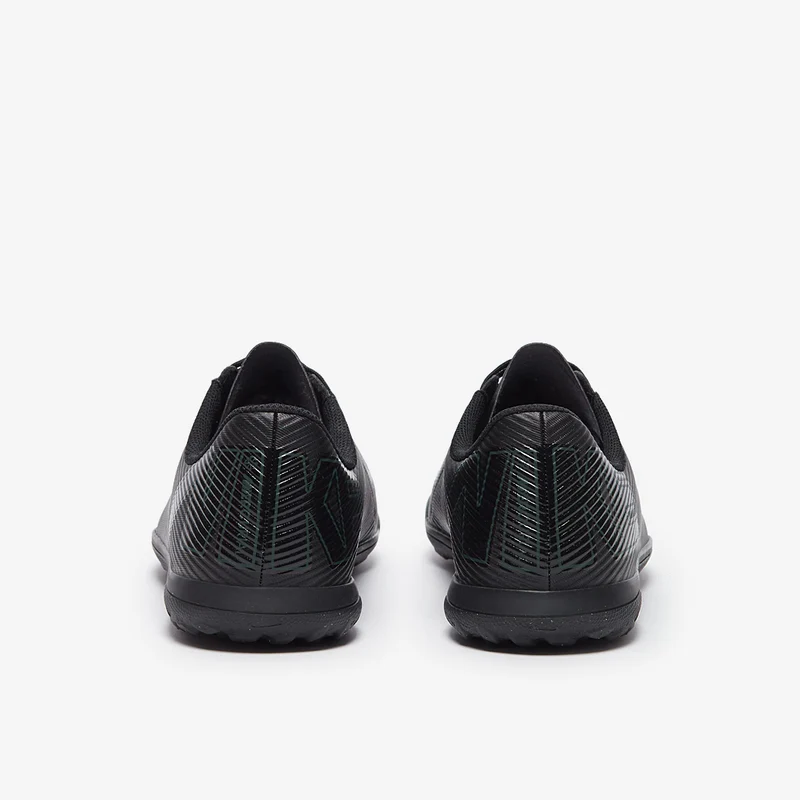 Nike TF Low-Top