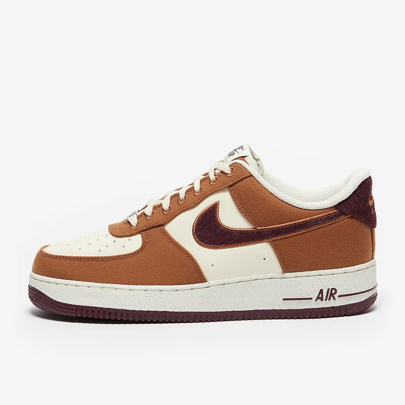 Nike Sportswear Air Force 1 '07 LV8