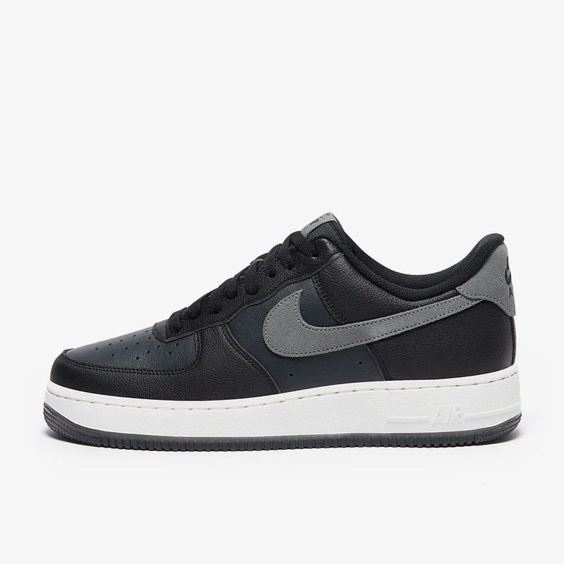 Nike Sportswear Air Force 1 '07 LV8