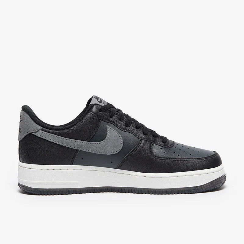Nike Sportswear Air Force 1 '07 LV8